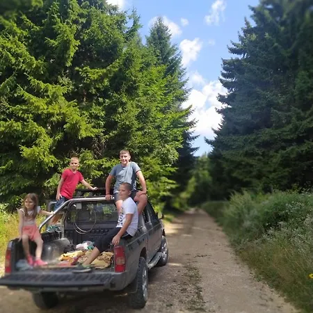 Farmház Vodenica Lug *