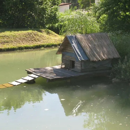 Farmház Vodenica Lug