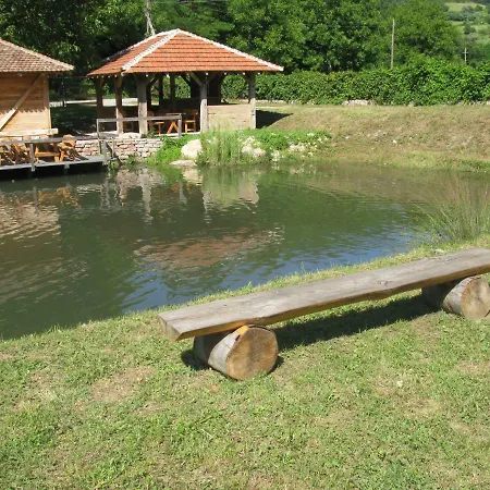 Farmház Vodenica Lug *