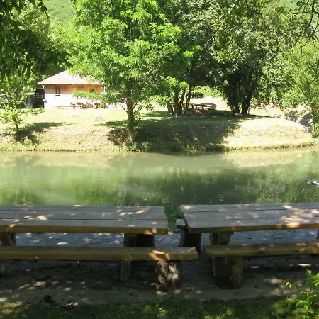 Farm stay Vodenica Lug *