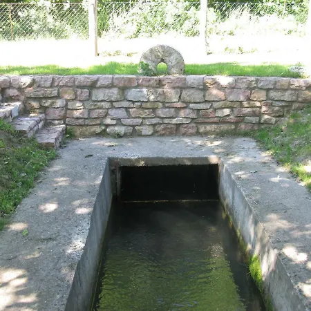 Farmház Vodenica Lug